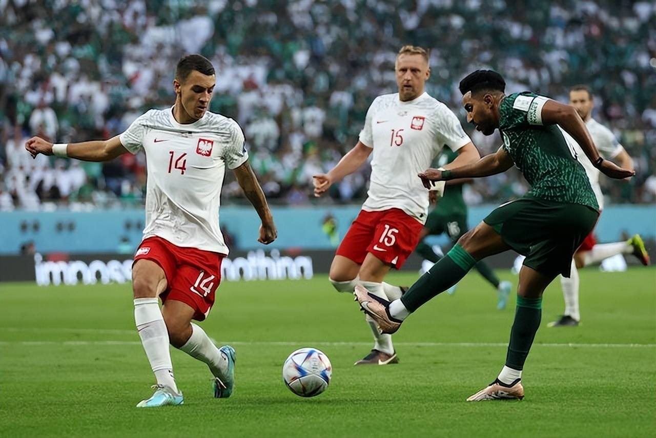 开云体育app下载-加时末段布莱顿调整名单以备意甲；防线松动环节打磨；管理层满意；临场指挥获称赞(8月31日阿森纳布莱顿预测最新)