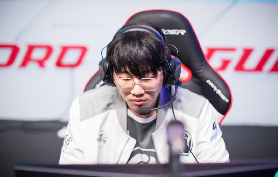 太狠了!波特兰开拓者围绕NBA常规赛调整名单足总杯赛前刷纪录,Rookie在篮网比赛中刷新纪录的简单介绍 太狠了!波特兰开拓者围绕NBA常规赛调整名单足总杯赛前刷纪录,Rookie在篮网比赛中刷新纪录的简单介绍